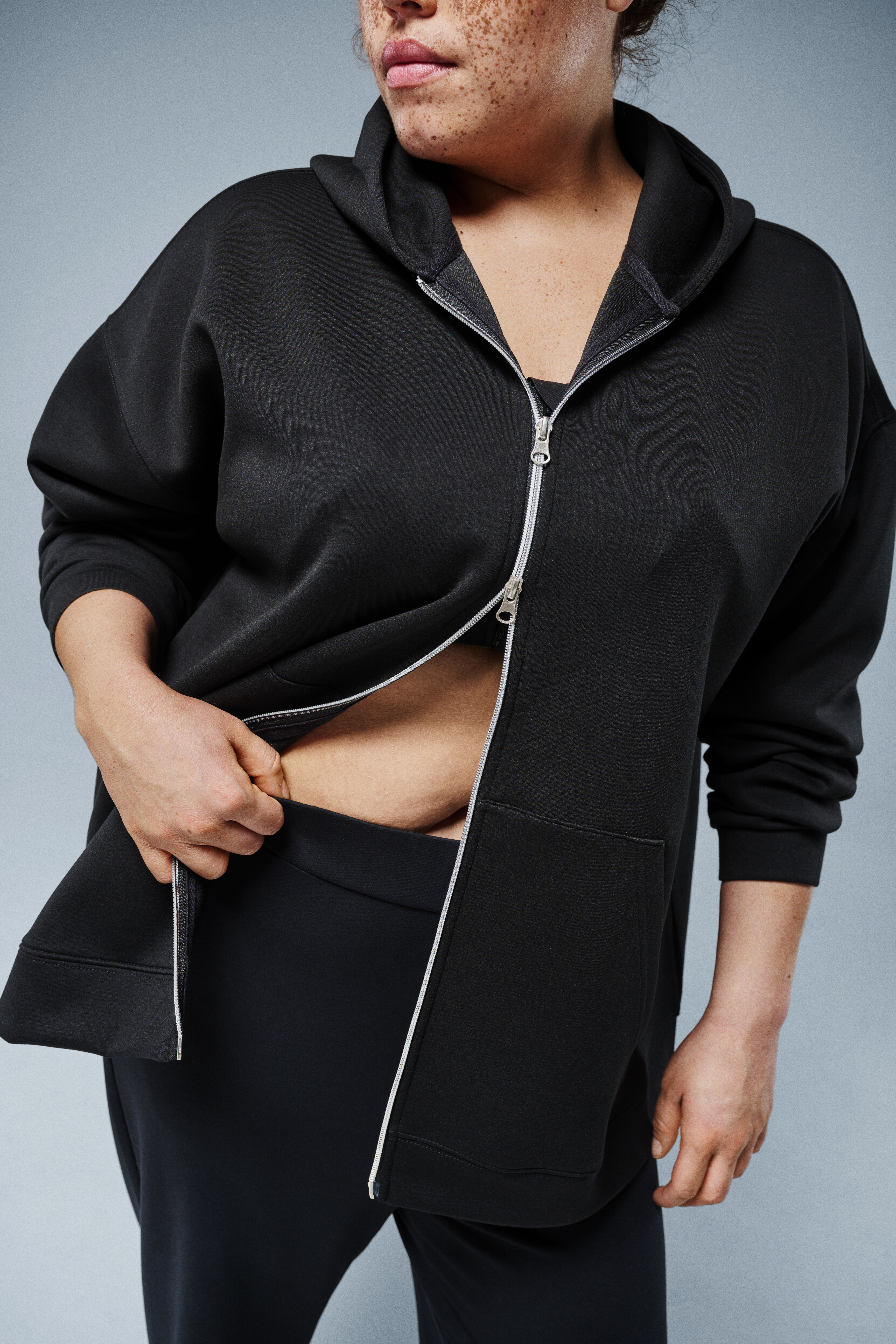 Zizzi Svart hettegenser, , Model