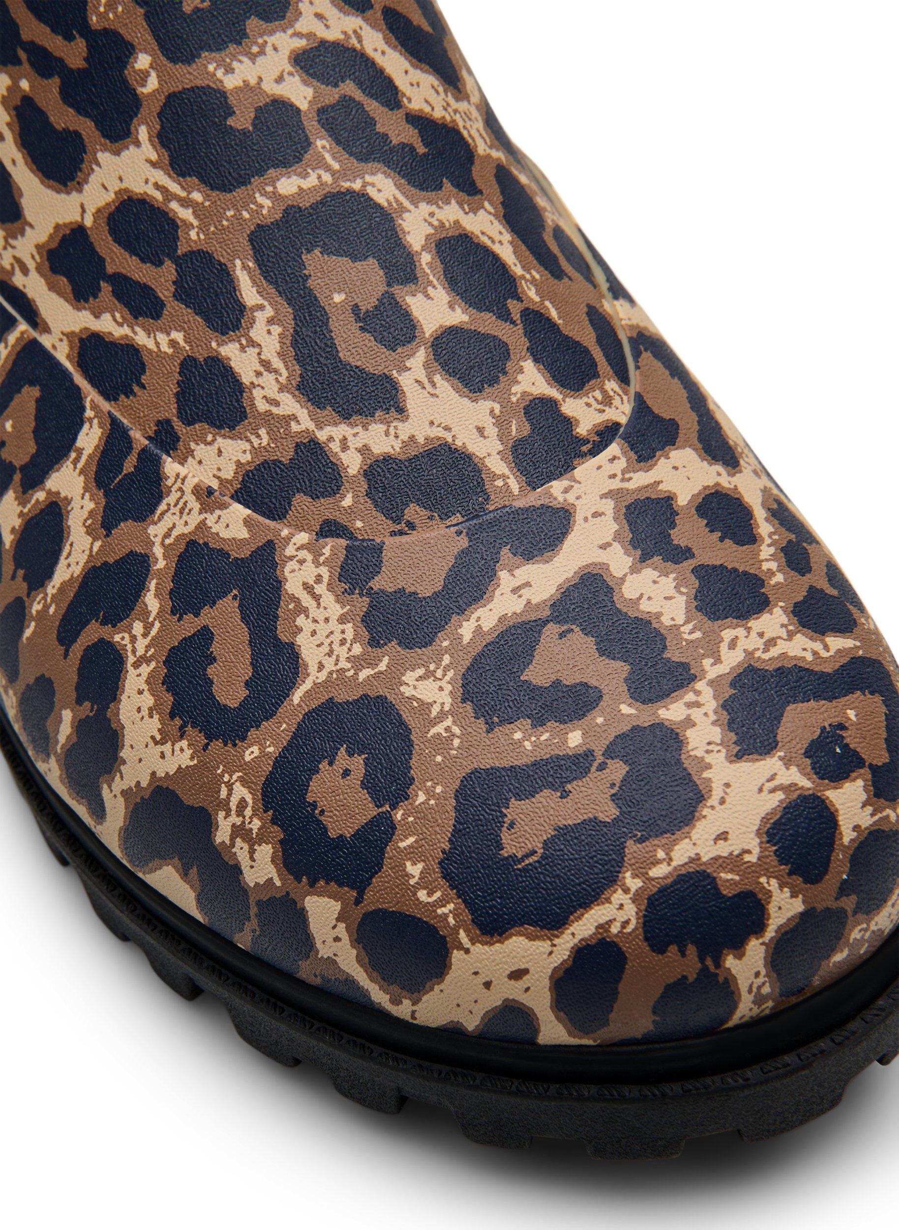 Zizzi Wide fit - Korte gummist&oslash;vler med elastisk neoprene skaft, Leopard AOP, Packshot image number 3