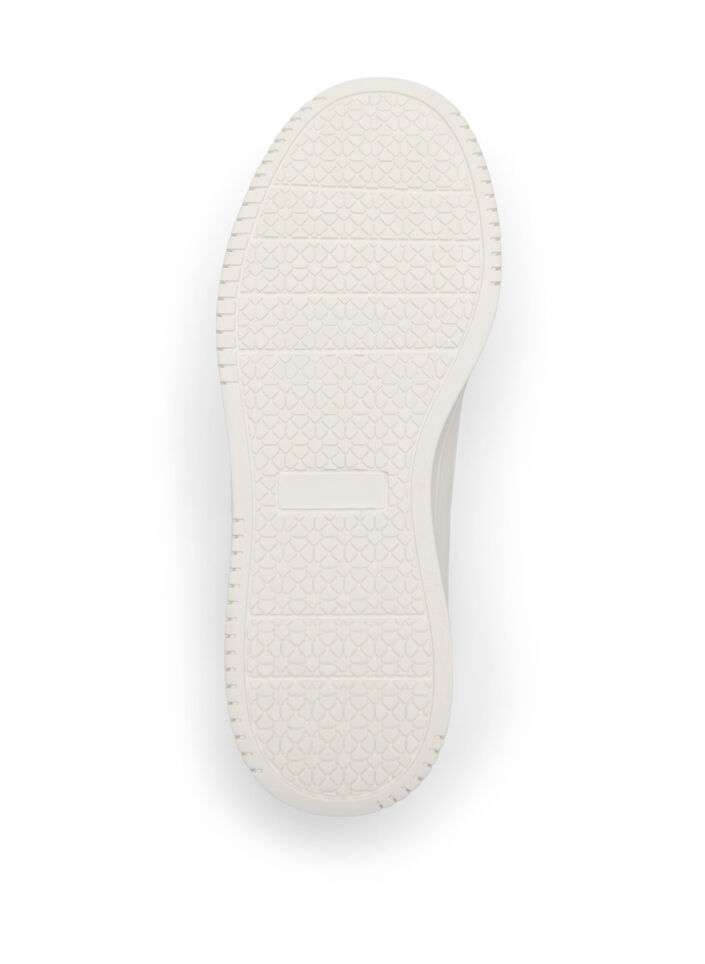 Wide fit - Imitert skinntrenere med stikningsdetaljer, Hvit, Packshot image number 4