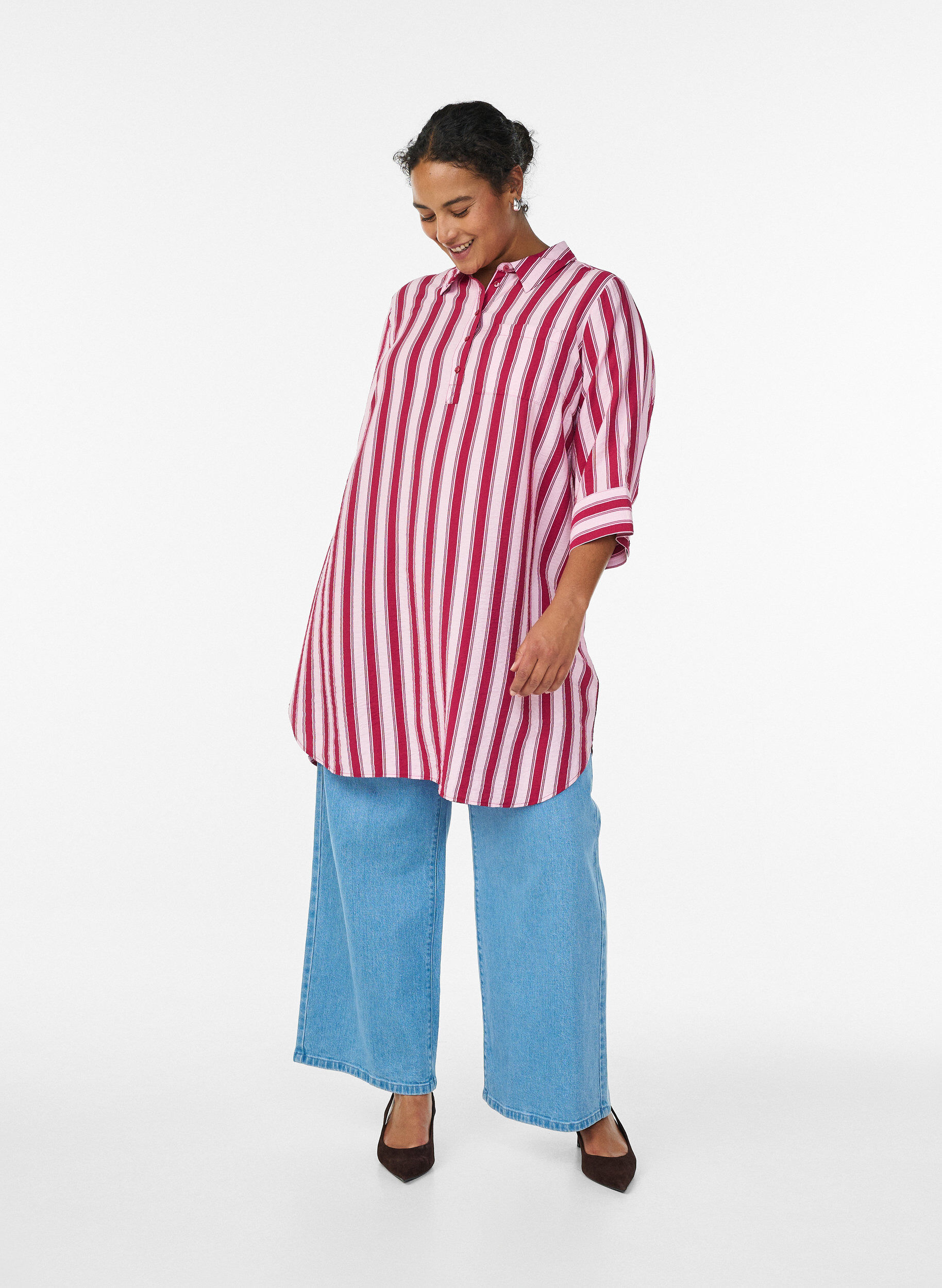 Zizzi Kort kjole med krage og brystlomme, Rosa, Model image number 1