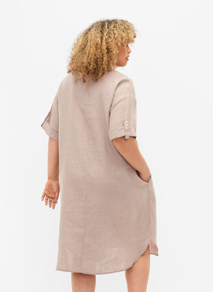 Kortermet kjole i 100% lin, Sand, Model image number 1