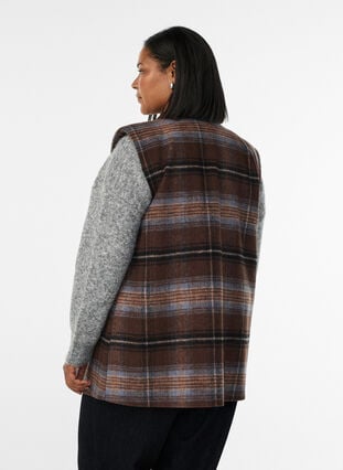 Zizzi Lang rutete vest, Brun, Model image number 2
