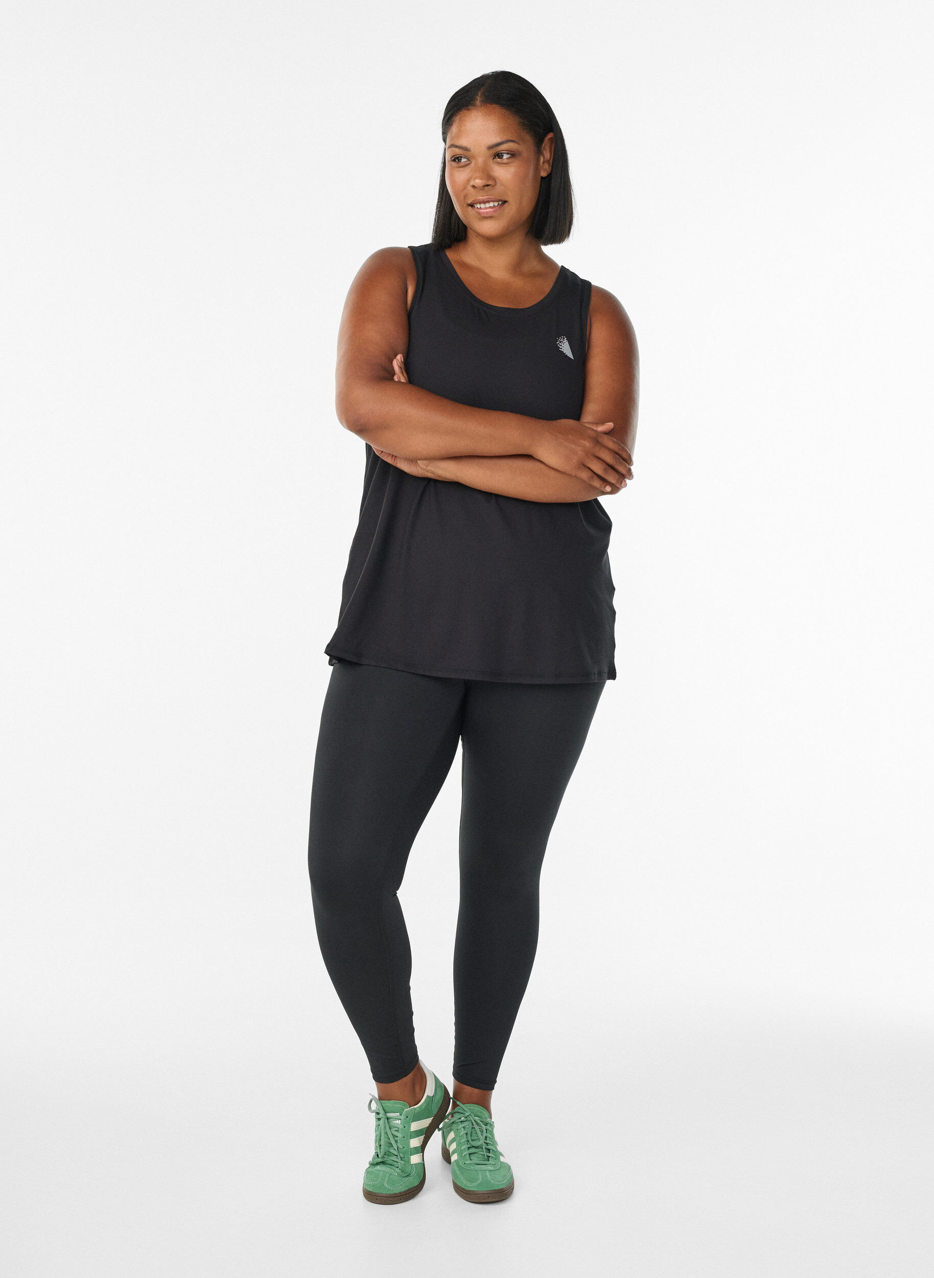 Zizzi Ensfarvet treningstopp med rund hals, Svart, Model image number 1