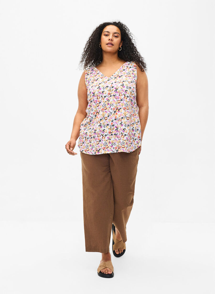 Blomstret topp med V-hals, Off White Flower AOP, Model image number 2