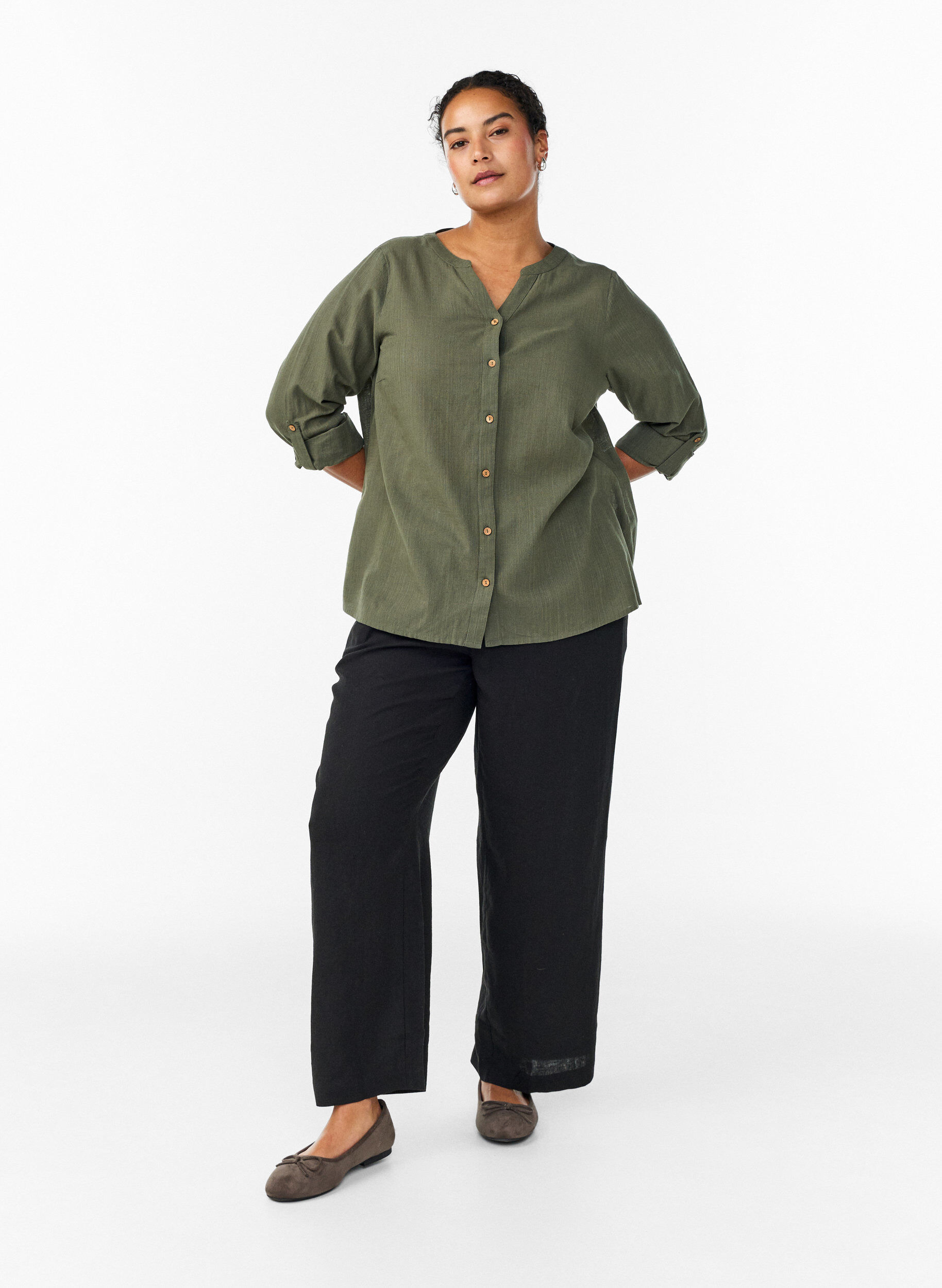 ZizziBluse i bomull med V-hals, Gr&oslash;nn, Model image number 1