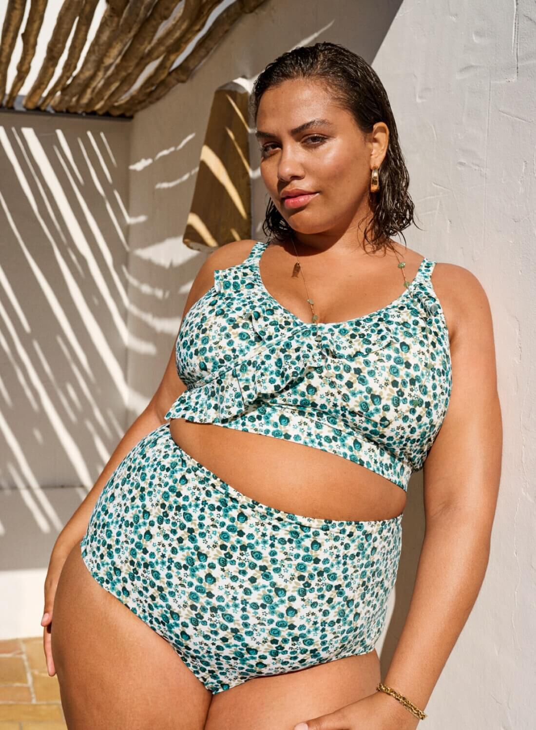 Zizzi Bikinisett med blomster, , Model