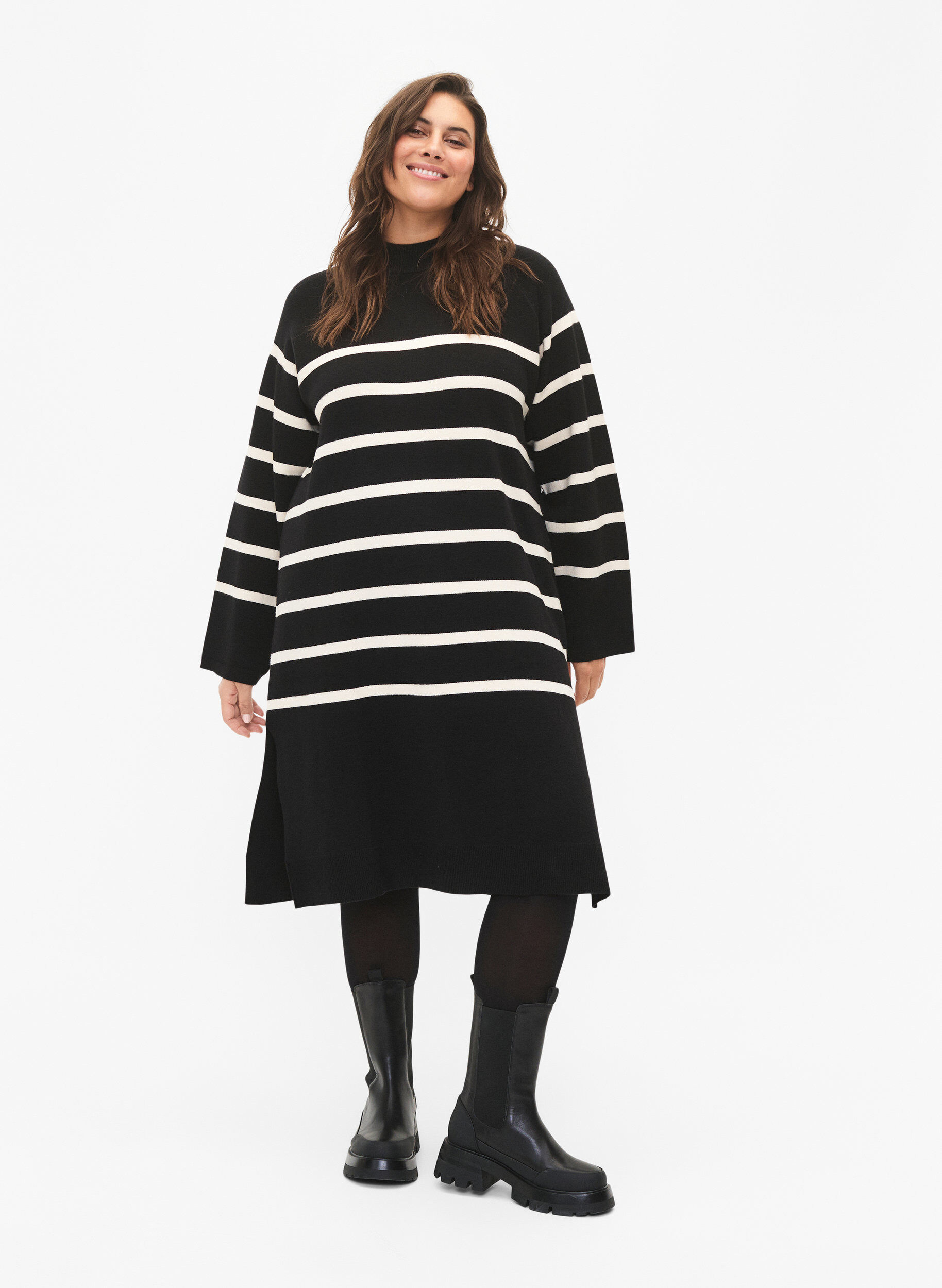 Zizzi Stripete strikket kjole med turtleneck, Black Comb, Model image number 2