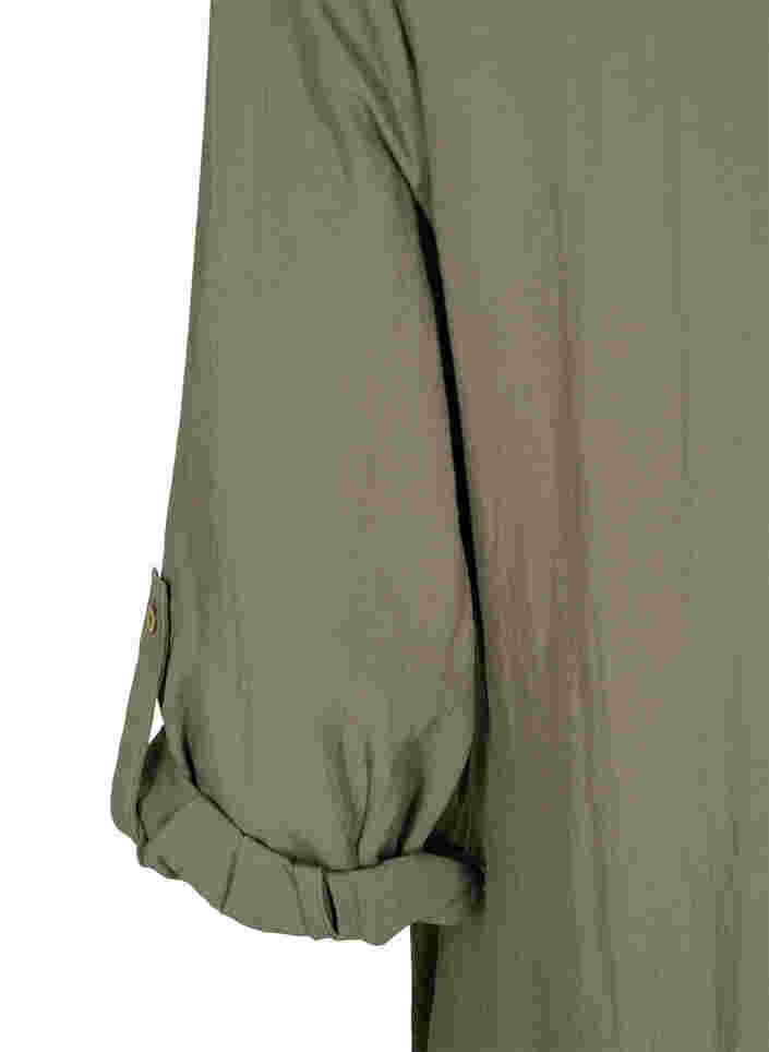 Lang ensfarget viskoseskjorte med 3/4-ermer, Dusty Olive, Packshot image number 3
