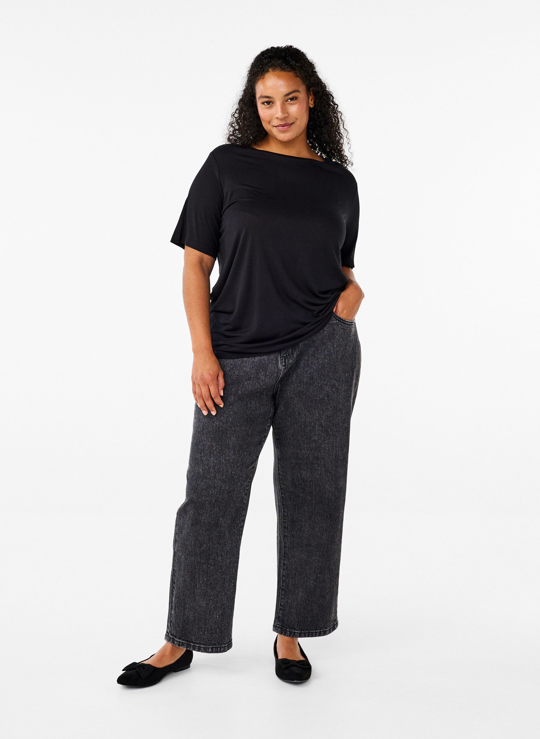 Zizzi T-skjorte i ull og viskose, Black, Model image number 2