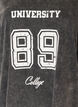 Oversized T-skjorte i &oslash;kologisk bomull med et college-trykk, Svart, Packshot image number 2