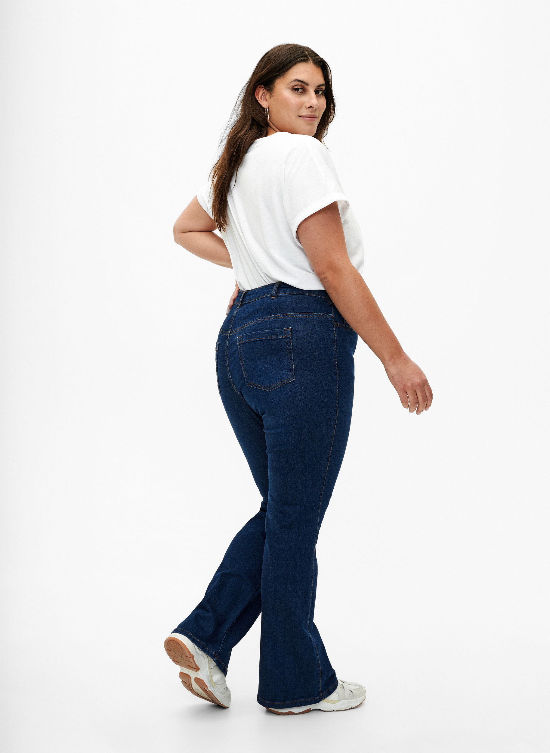 Zizzi Ellen bootcut jeans med h&oslash;yt liv, Bl&aring;, Model image number 1