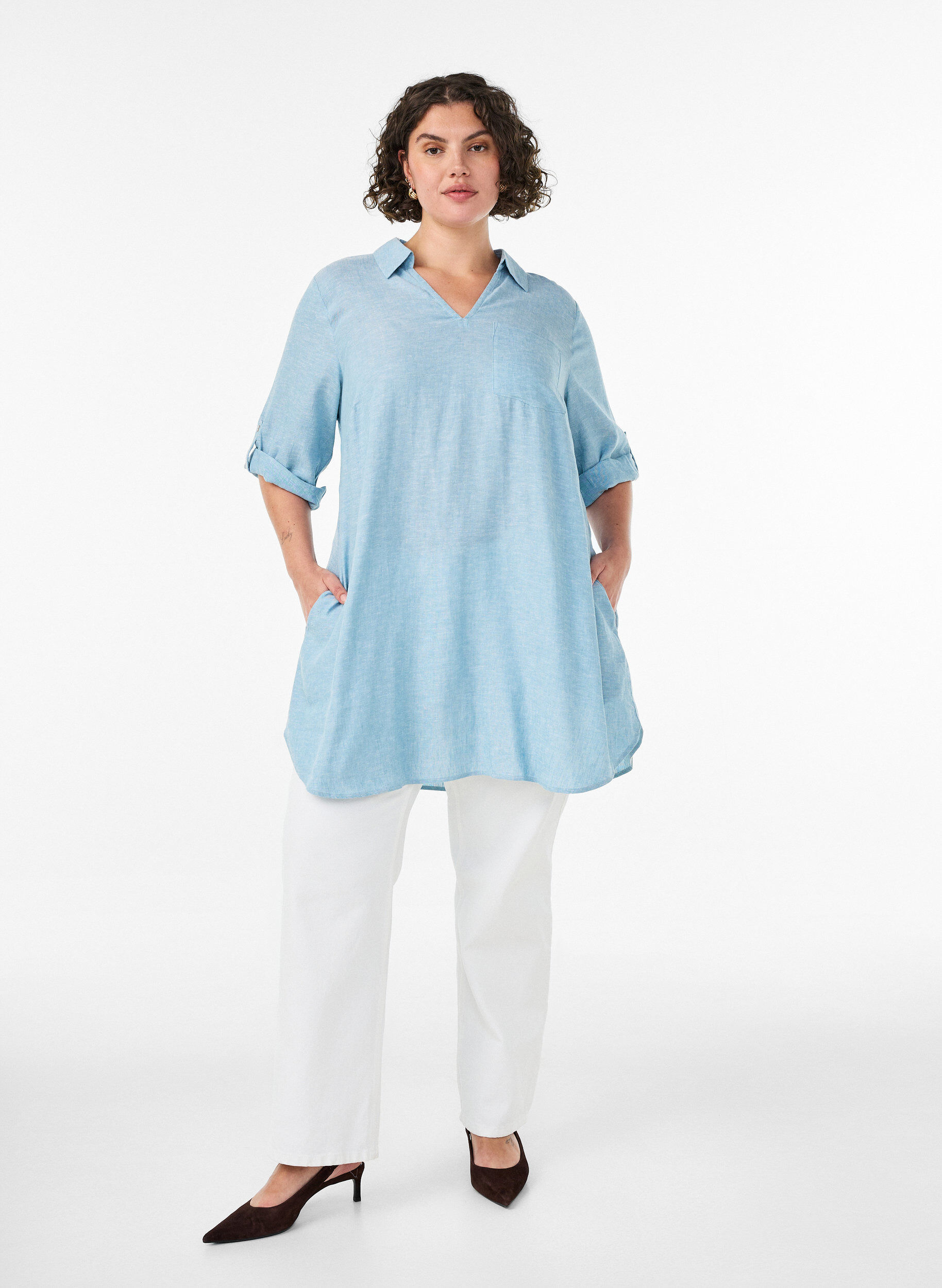 ZizziLinen and viscose tunic with A-shape, Light Blue, Model image number 1
