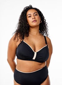 Bikinitopp med rynker og kontrastdetaljer, Svart Bikinitopp med rynker og kontrastdetaljer, Svart, Model
