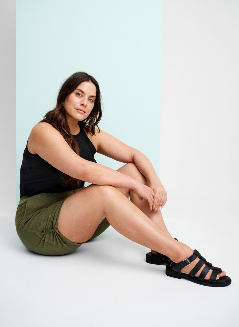 Løse shorts med lommer i bomull, Ivy Green, Image