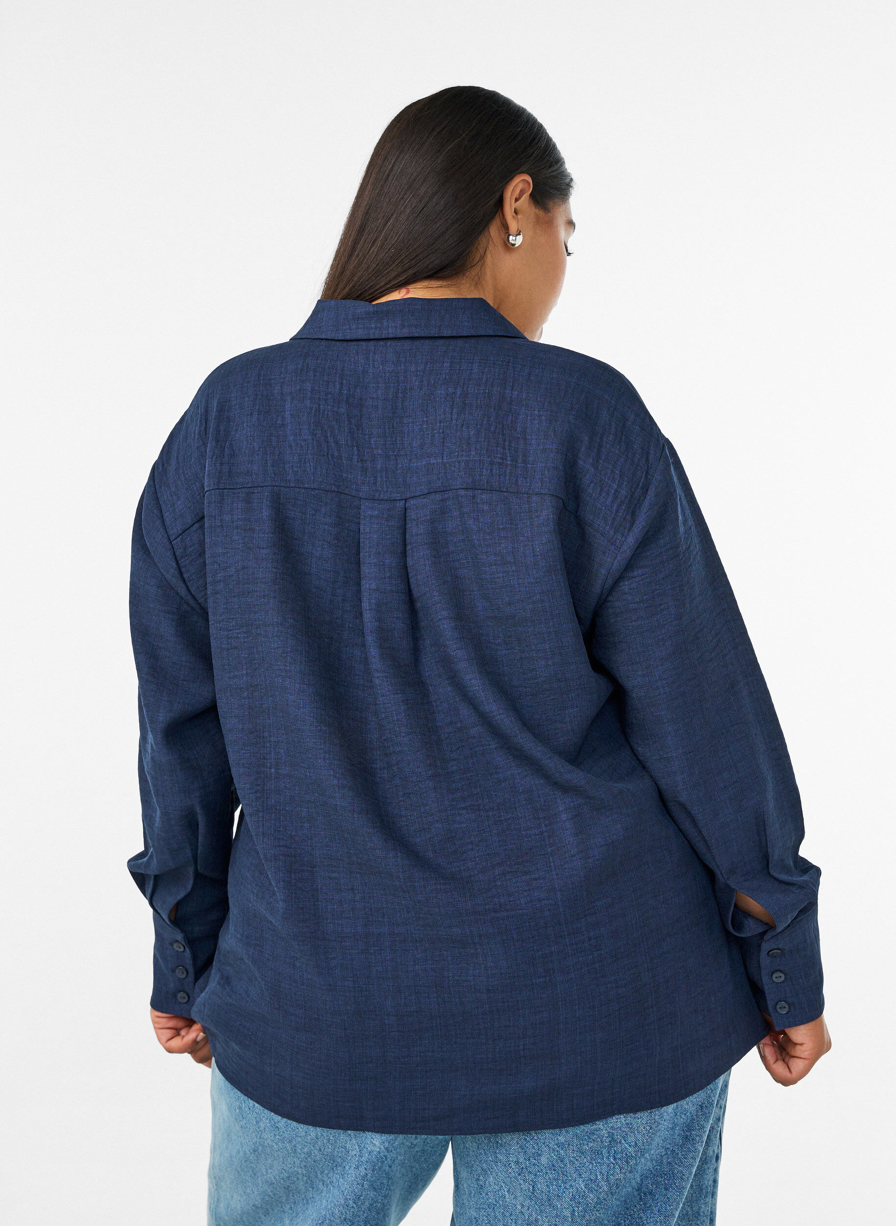ZizziLoose fit skjorte med V-hals, Bl&aring;, Model image number 2