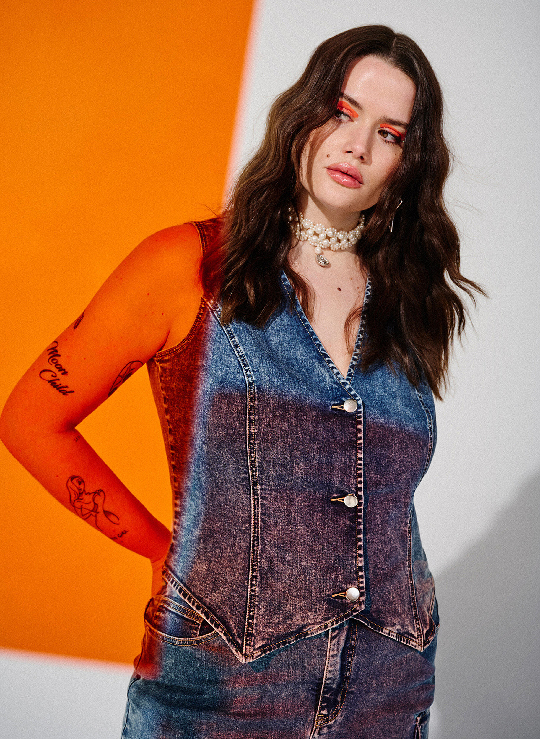 Zizzi Denimvest med smal passform, med knapper, Blue Denim, Image image number 0