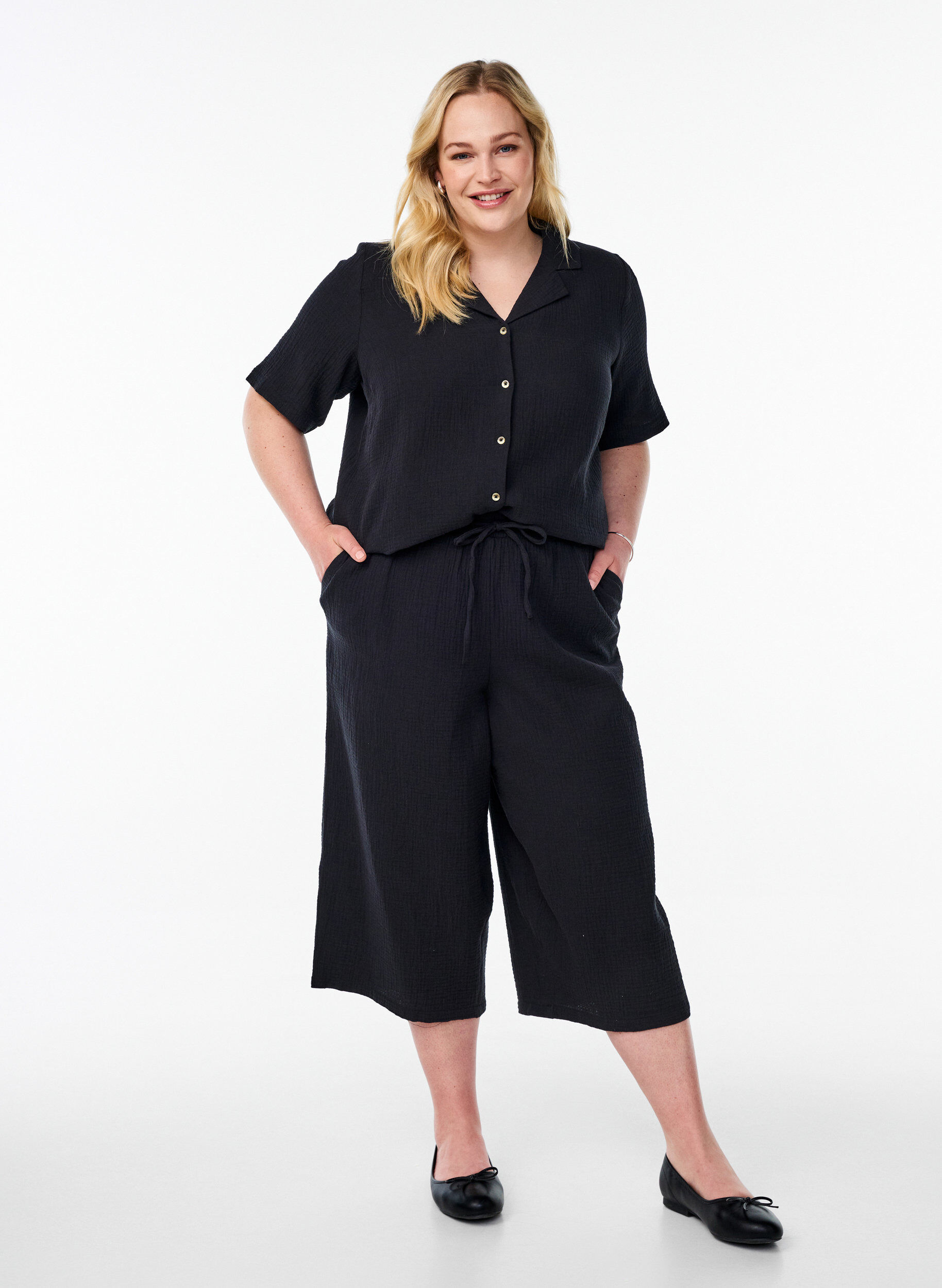 ZizziCulottebukse med h&oslash;y midje, Svart, Model image number 0