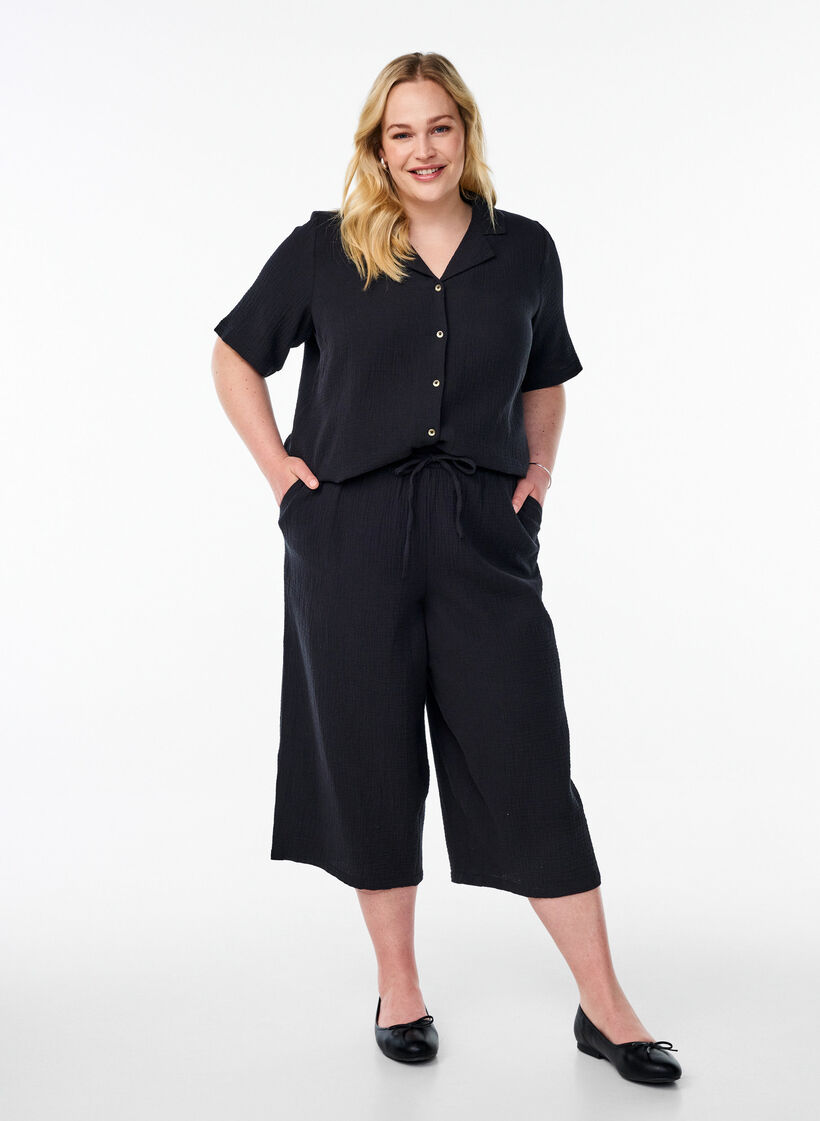Culottebukse med h&oslash;y midje, Svart, Model image number 0