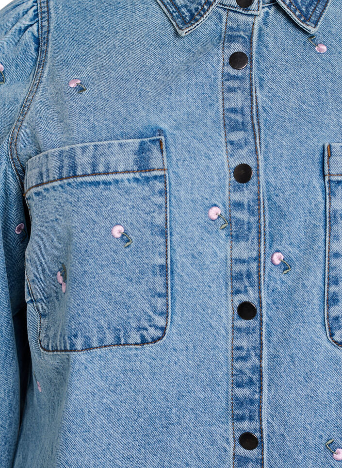 Denimkjole med kirsebær og brystlommer, Blå, Packshot image number 2