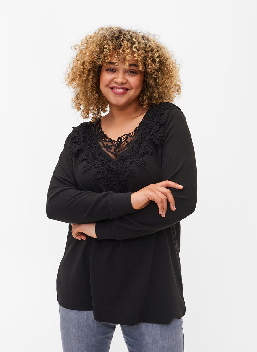 Langermet genser med blondedetaljer, Black, Model image number 0