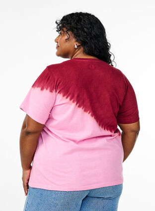 Zizzi Dip-dye T-skjorte i økologisk bomull, Rød, Model image number 2