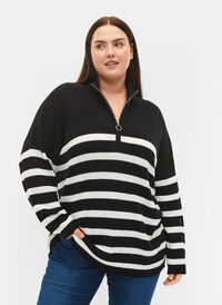 Stripete strikkegenser med høy krage, Black w.Cloud Dancer, Model