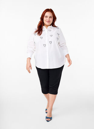 Zizzi Klassisk skjorte med broderte hjerter, Bright Wh.W. Blue H., Model image number 2