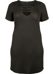 Tettsittende kjole med V-hals og stroppedetaljer, Black, Packshot