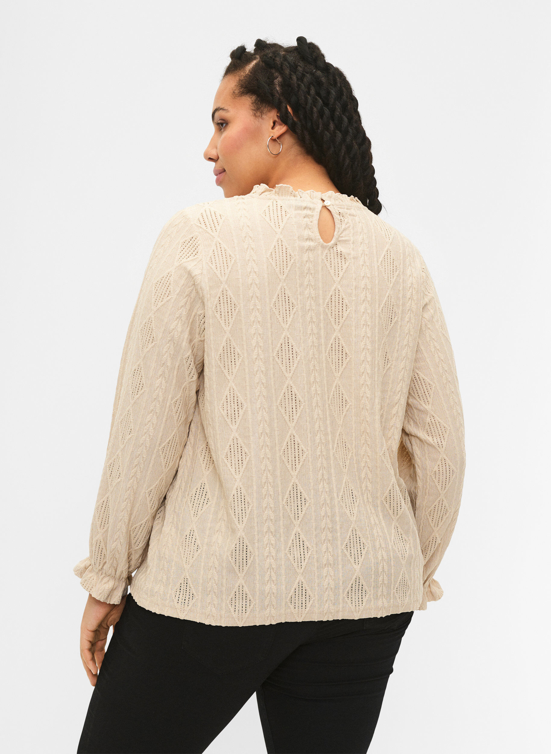 ZizziBluse med volanger og tone-i-tone-m&oslash;nster, Sand, Model image number 1