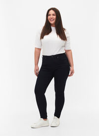 Super slim Amy jeans med høyt liv, Unwashed, Model
