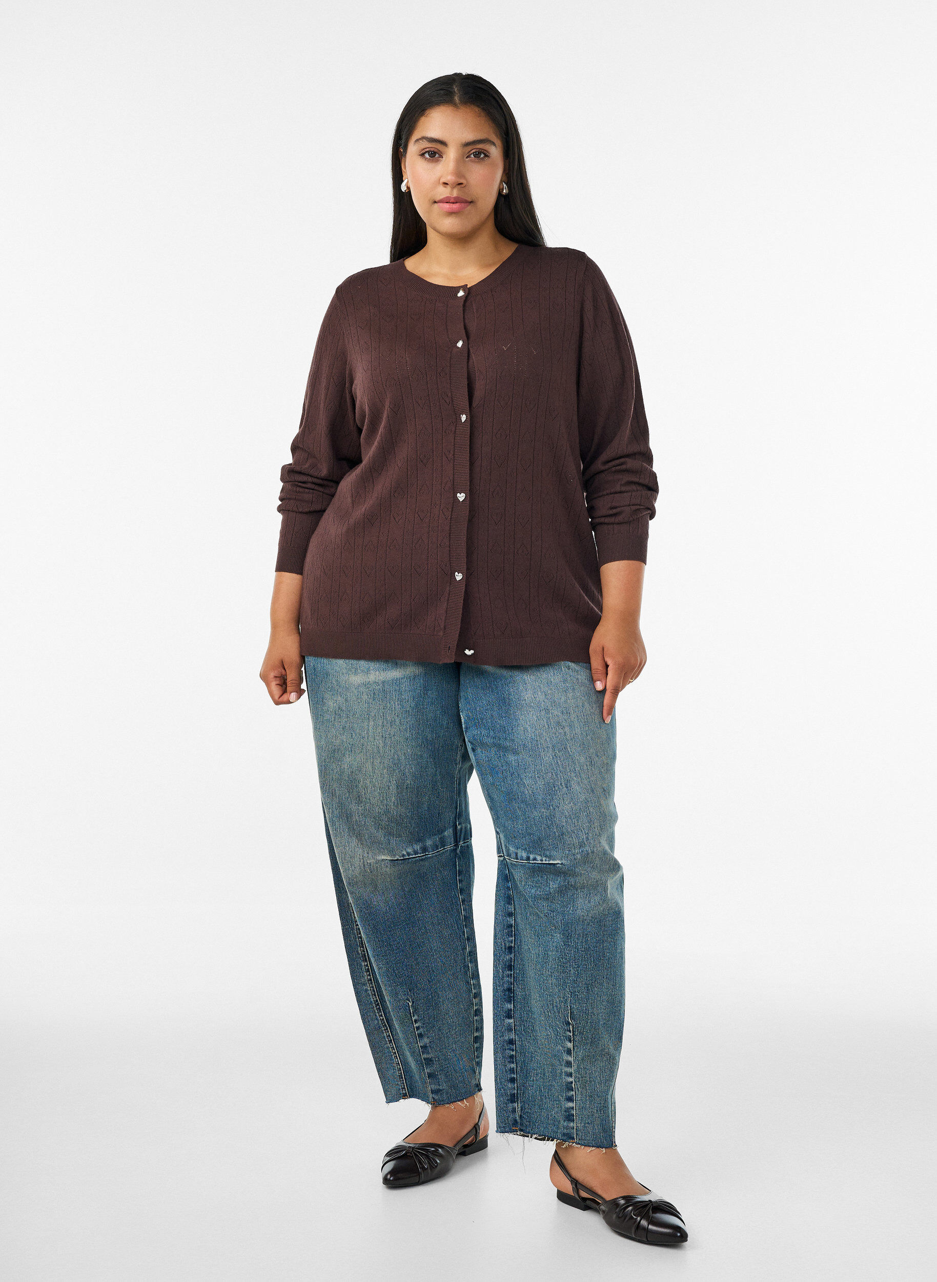 ZizziStrikket cardigan med hjerte hullbroderi, Brun, Model image number 1