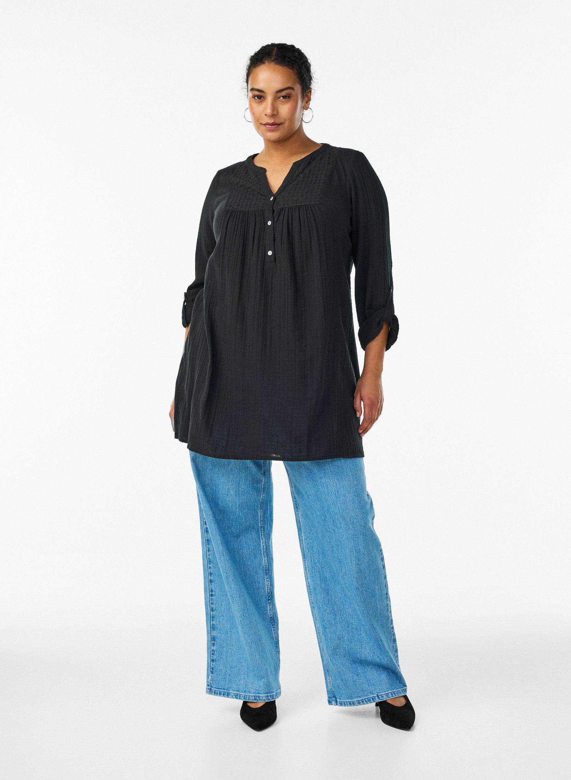 ZizziBomullsmuslin tunika med broderie anglaise, Svart, Model image number 1