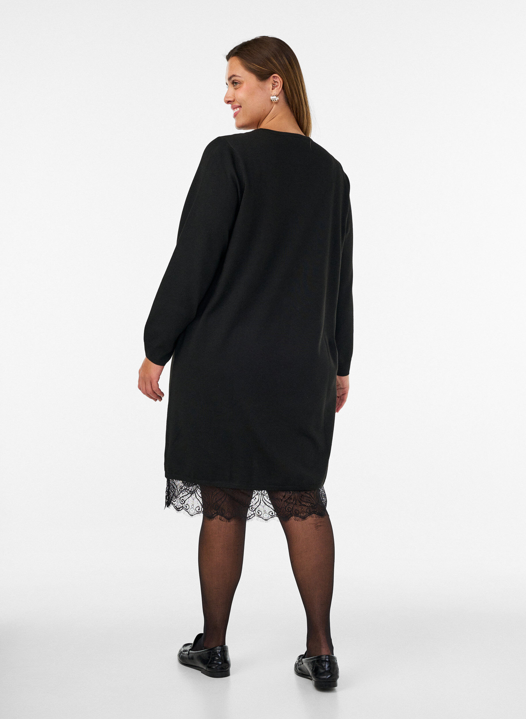 ZizziKort strikkekjole med blondekant, Svart, Model image number 2