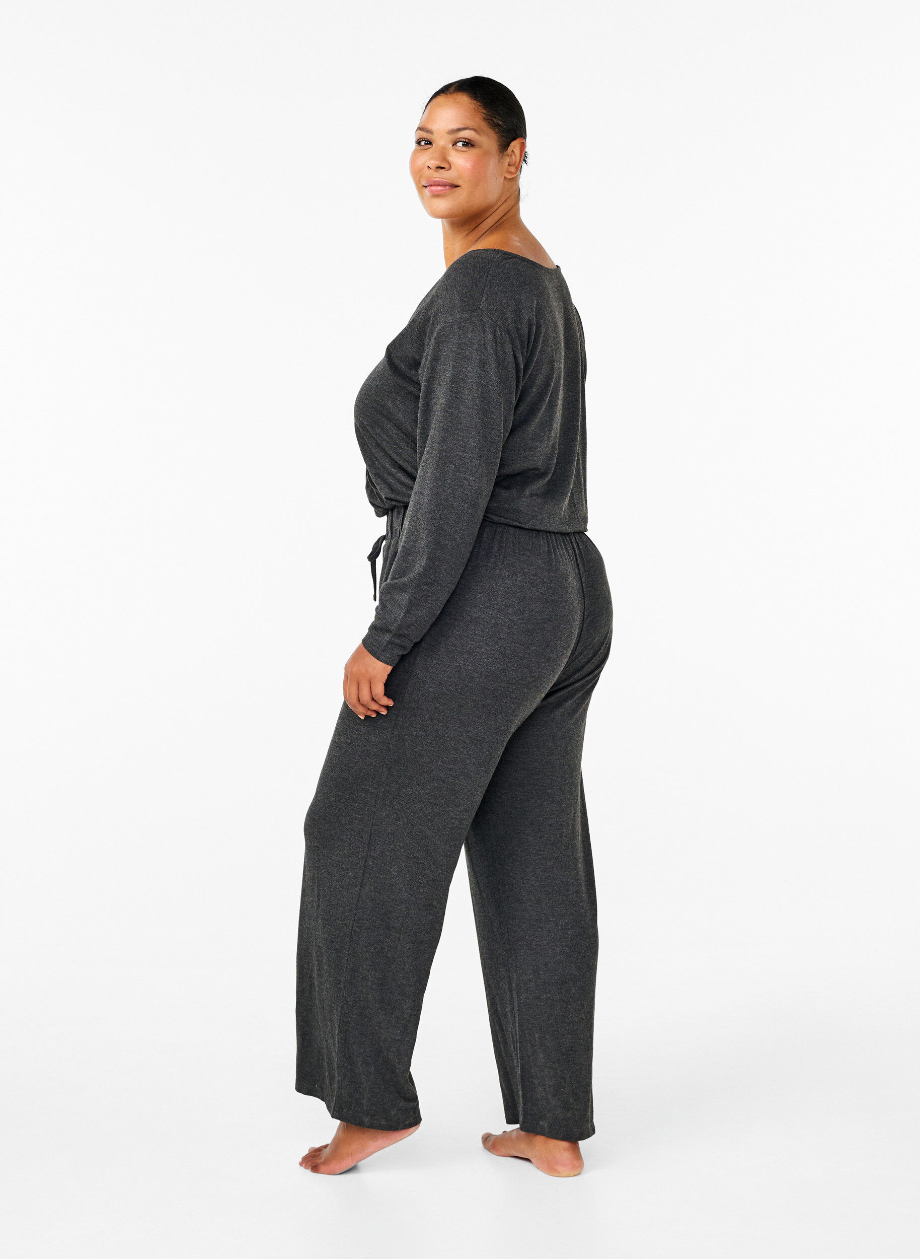 Zizzi Jumpsuit med omslag og knyteb&aring;nd, Dark Grey Melange, Model image number 1