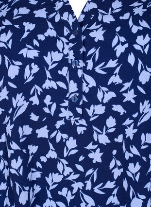 Blomstret bluse med 3/4-ermer, M. Blue Flower AOP, Packshot image number 2