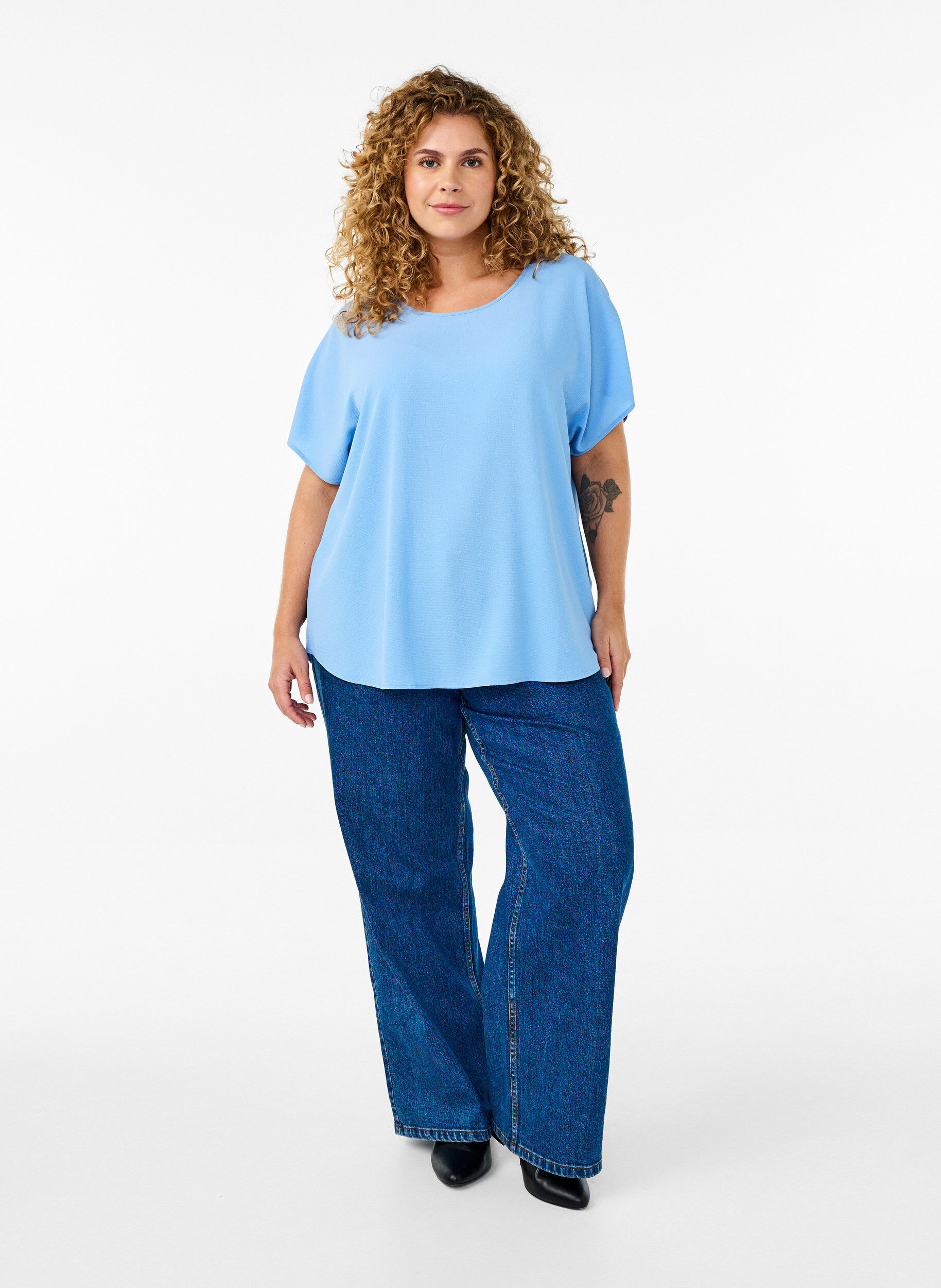 ZizziBluse med korte ermer og rund hals, Bl&aring;, Model image number 1