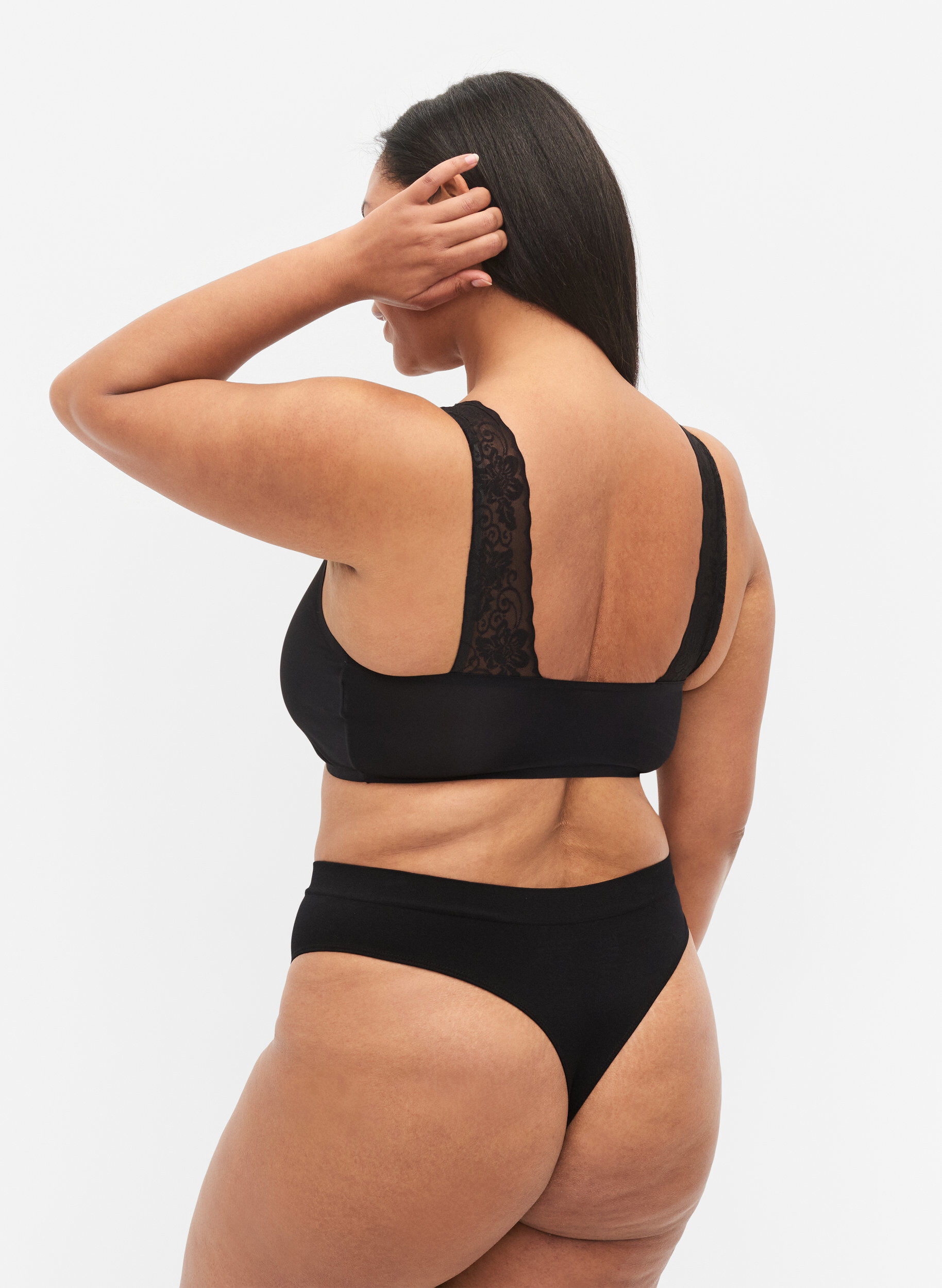 Zizzi g-streng med normal h&oslash;yde i livet, 2 stk., Black, Model image number 1