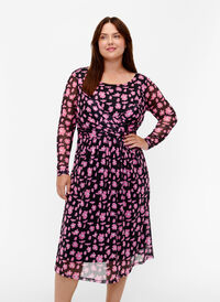Blomstret nettingkjole med lange ermer, Black Pink AOP, Model