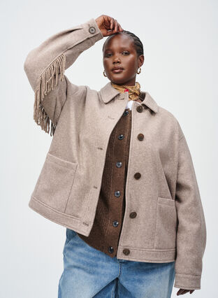 Zizzi Jakke med frynser, , Model