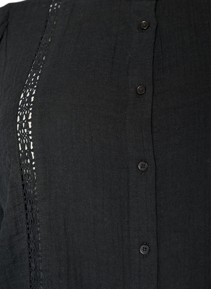 Kortermet bluse i bomullsmusselin med heklet kant, Svart, Packshot image number 2