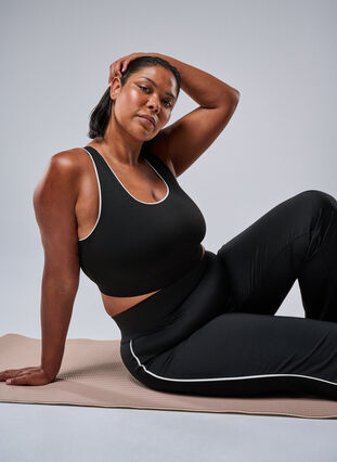 Zizzi Racerback sports-BH med kontrastpiping, Black w. Piping, Image image number 0