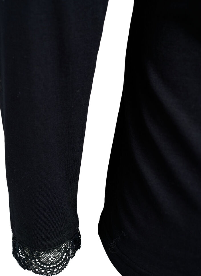 Viskose bluse med blonder og V-hals, Svart, Packshot image number 3
