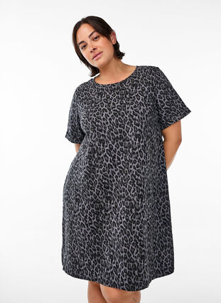 Zizzi Kort T-skjortekjole i bomullsjersey, Grå, Model image number 0