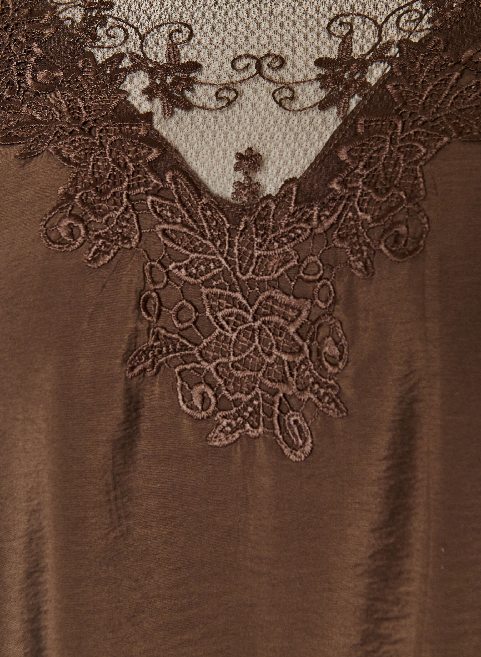 ZizziBluse med 3/4 ermer og blondedetaljer, Brun, Packshot image number 2