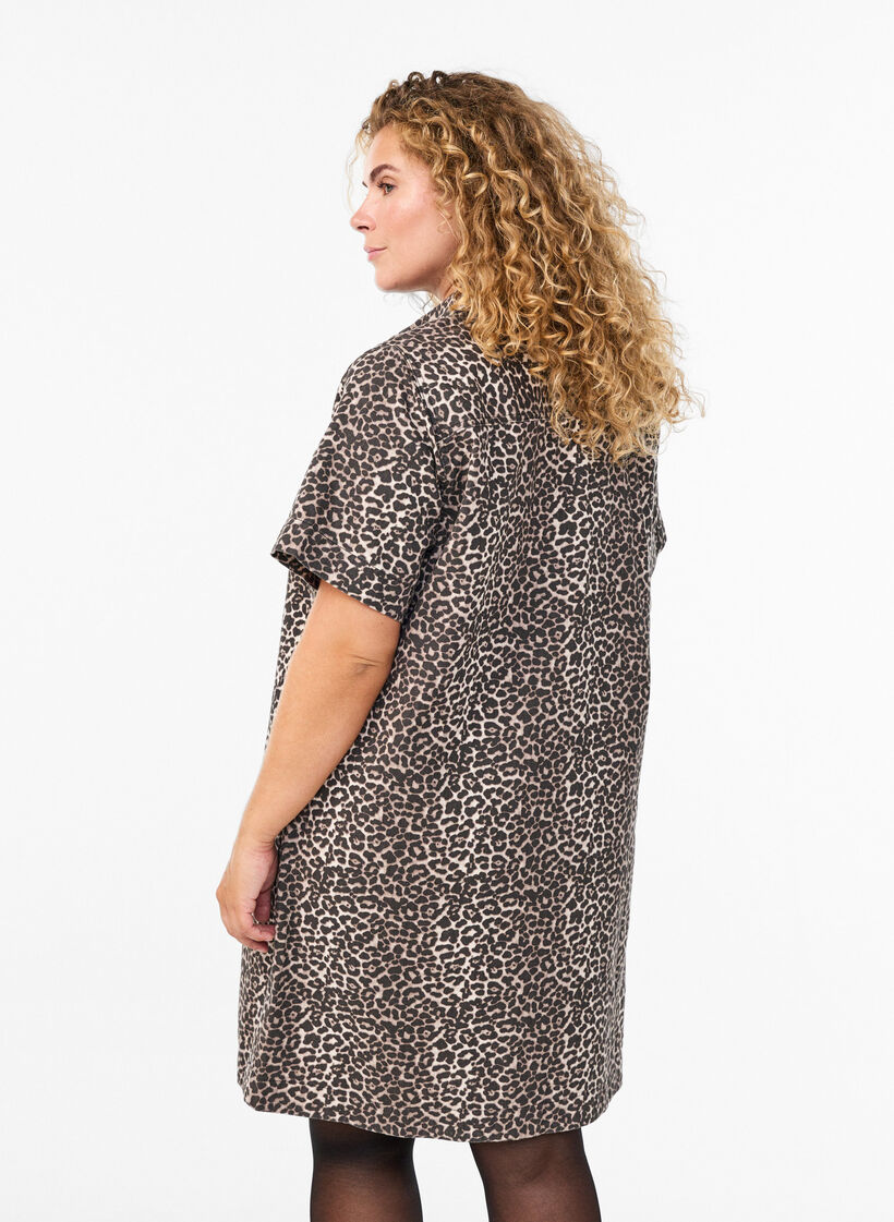 Denimskjortekjole med leopardtrykk, Brun, Model image number 2