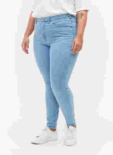 Super slim Amy jeans med høyt liv, Ex Lt Blue, Model image number 2