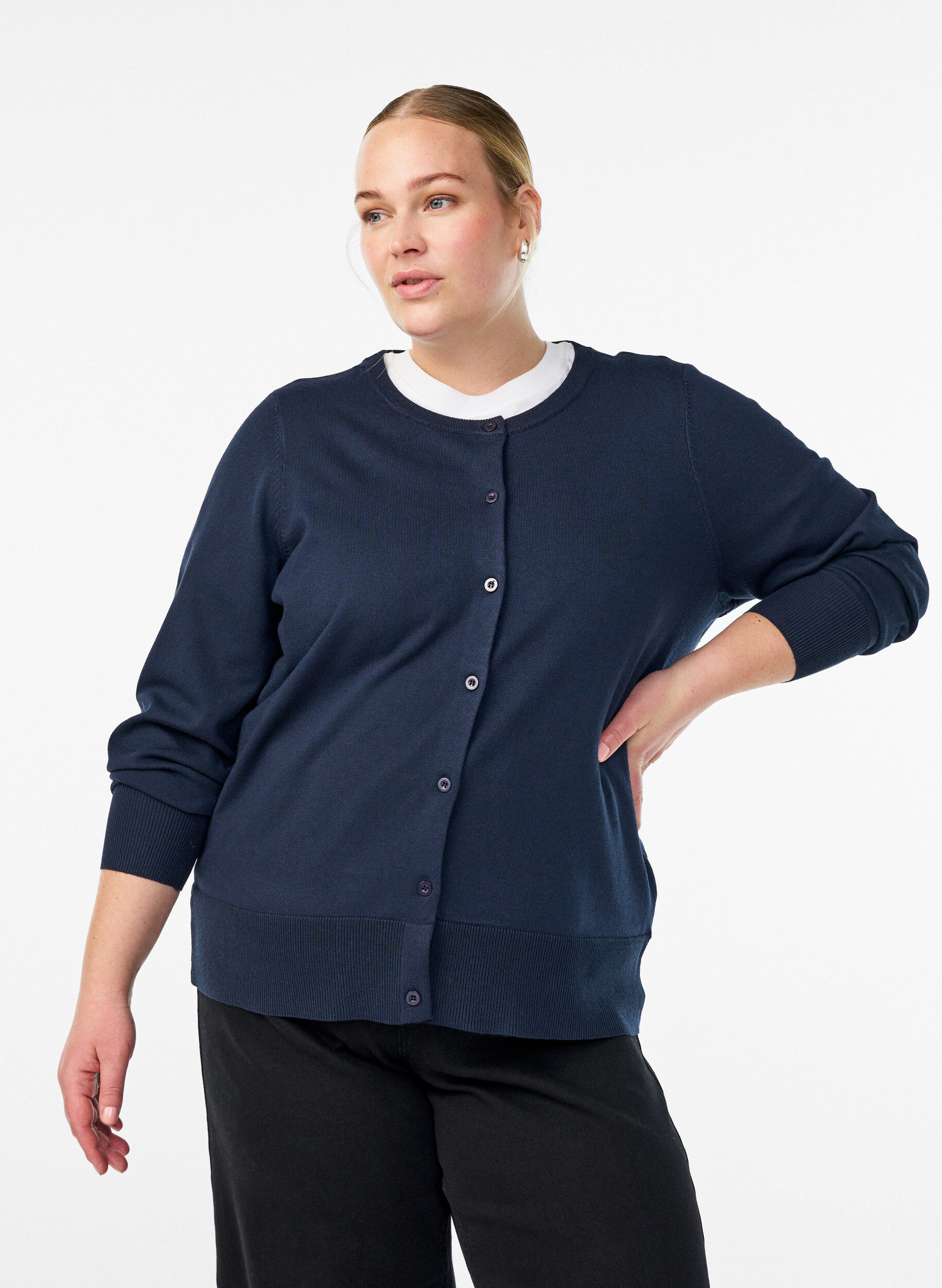 Finstrikket cardigan med rund hals, Bl&aring;, Model