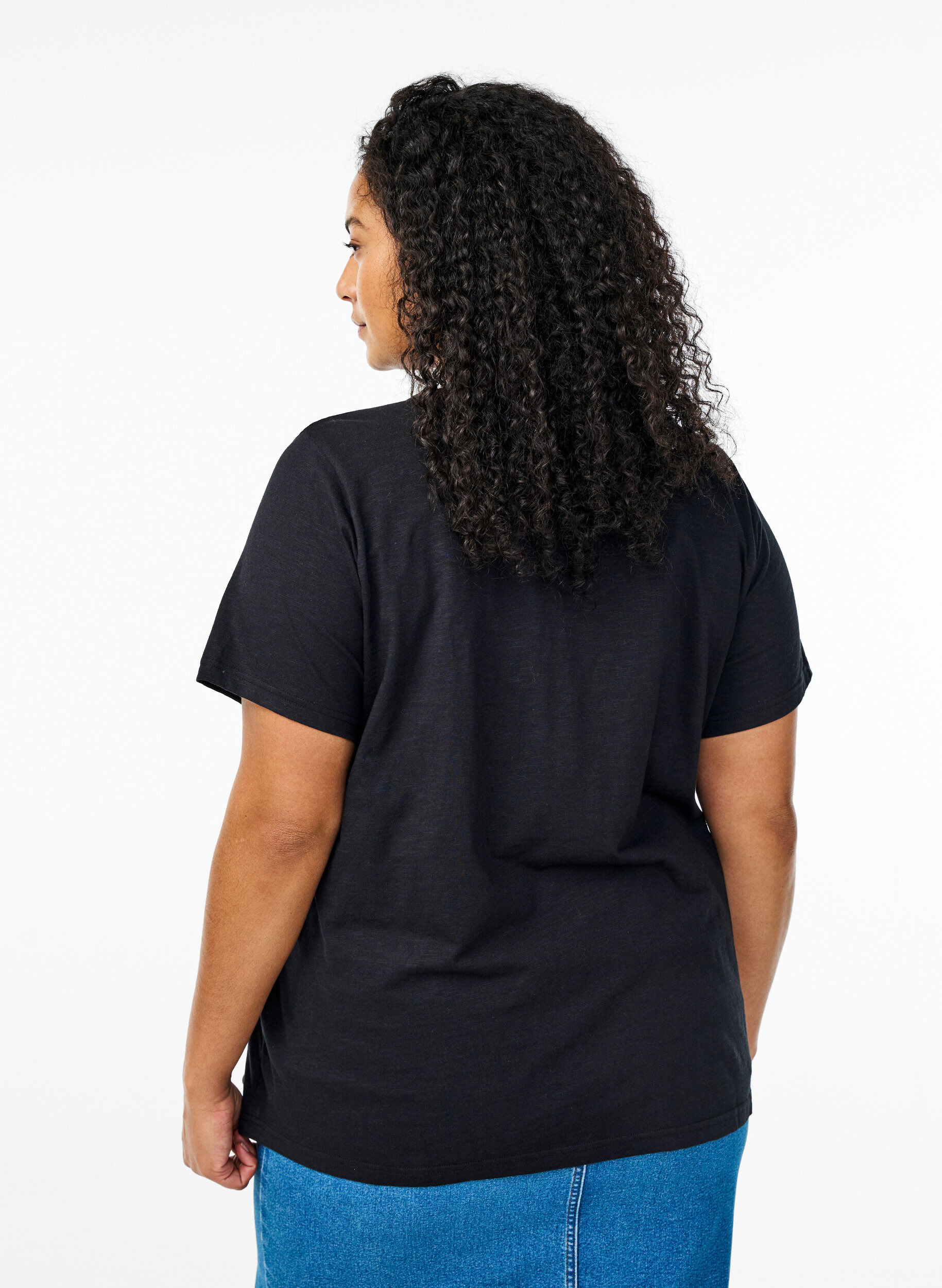 ZizziT-skjorte med knappdetalj, Svart, Model image number 2