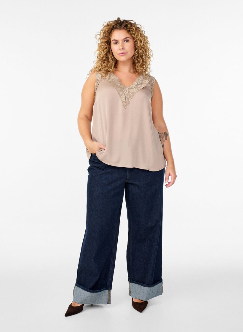 Ermeløs topp med blonder, Beige, Model image number 1