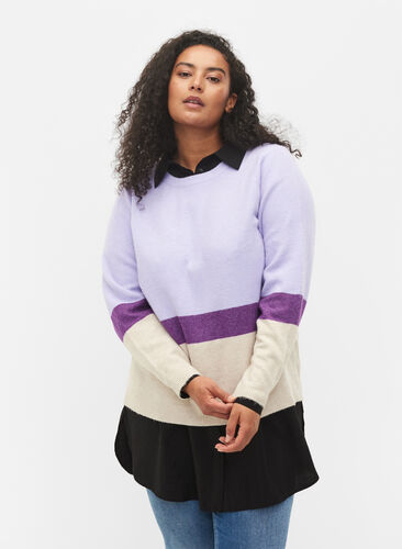 Stripete strikkegenser med rund hals, Lavender Comb, Model image number 0